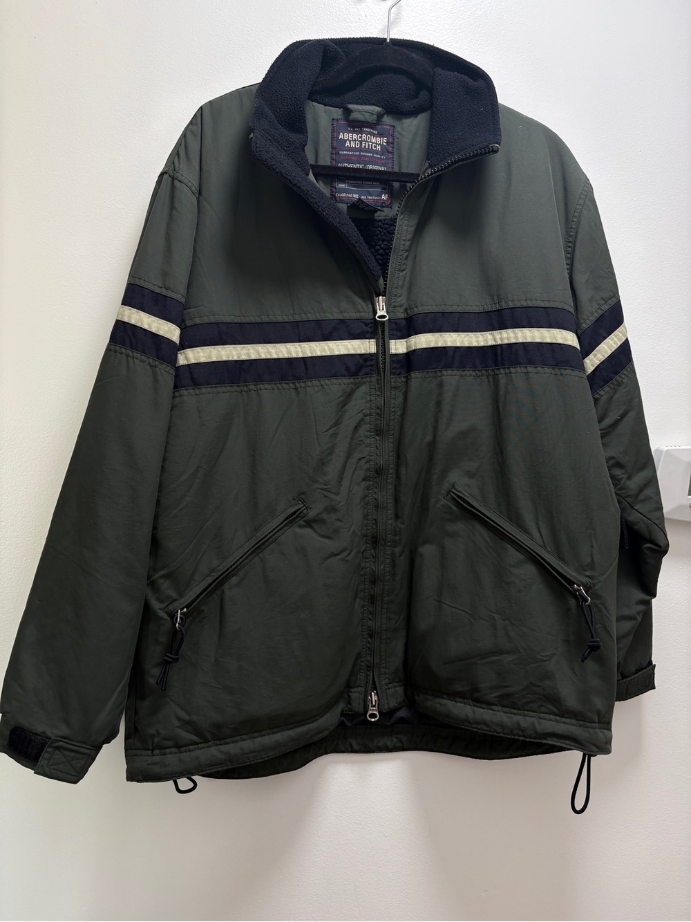 Vintage Abercrombie & Fitch Men's Olive Green Striped Zip Jacket - like new - sm